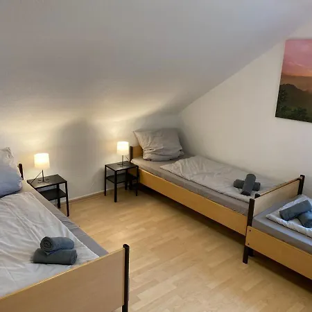 With Garden Apartamento Bad Vilbel